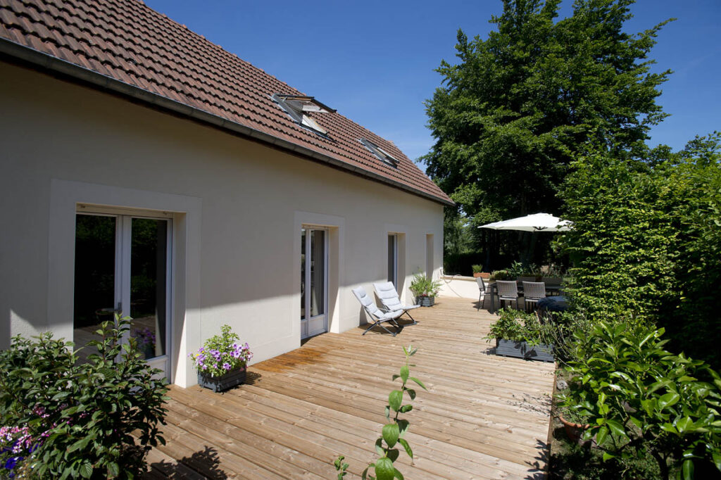 terrace of a country house under a clear blue sky